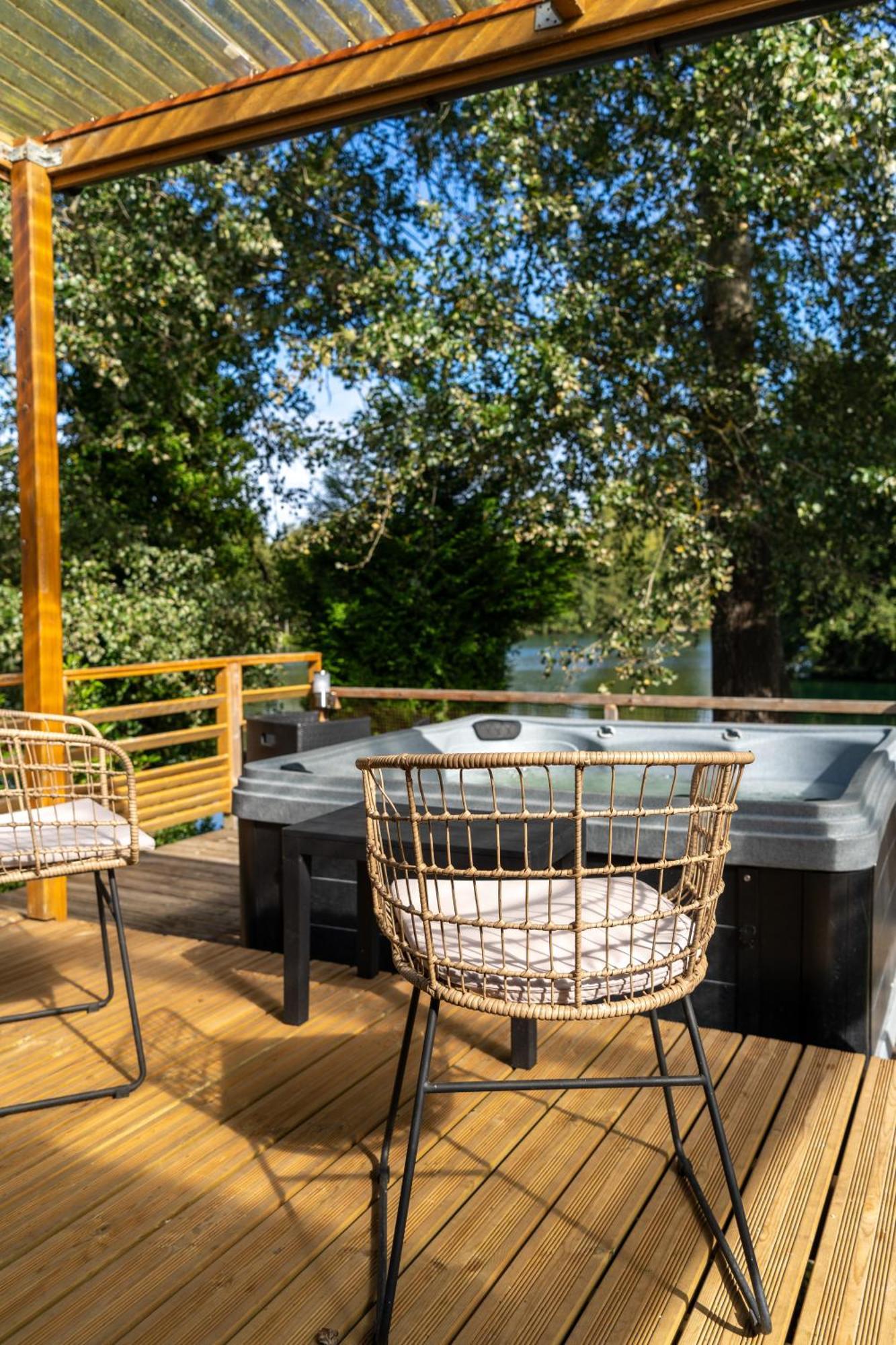 Camping Du Chateau Vert Hondainville Екстер'єр фото